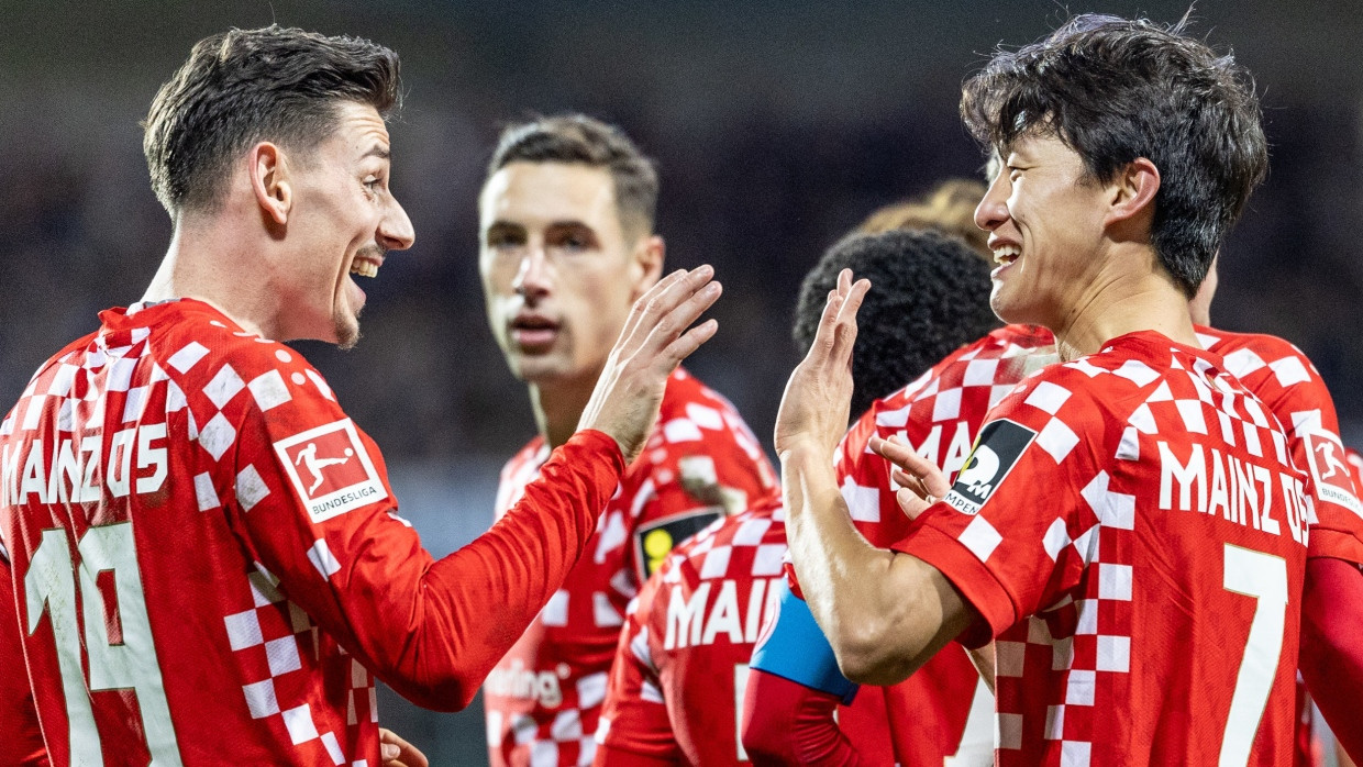วิเคราะห์บอล [บุนเดสลีกา 2024-25 ] เบรเมน VS ไมนซ์ 05